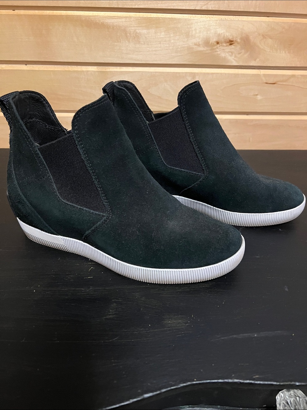 Sorel Dark Green Suede Wedge Ankle Booties with White Sole